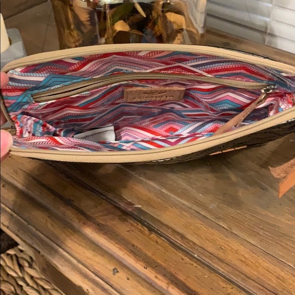 Consuela clutch with matching wallet - Picture 6 of 6